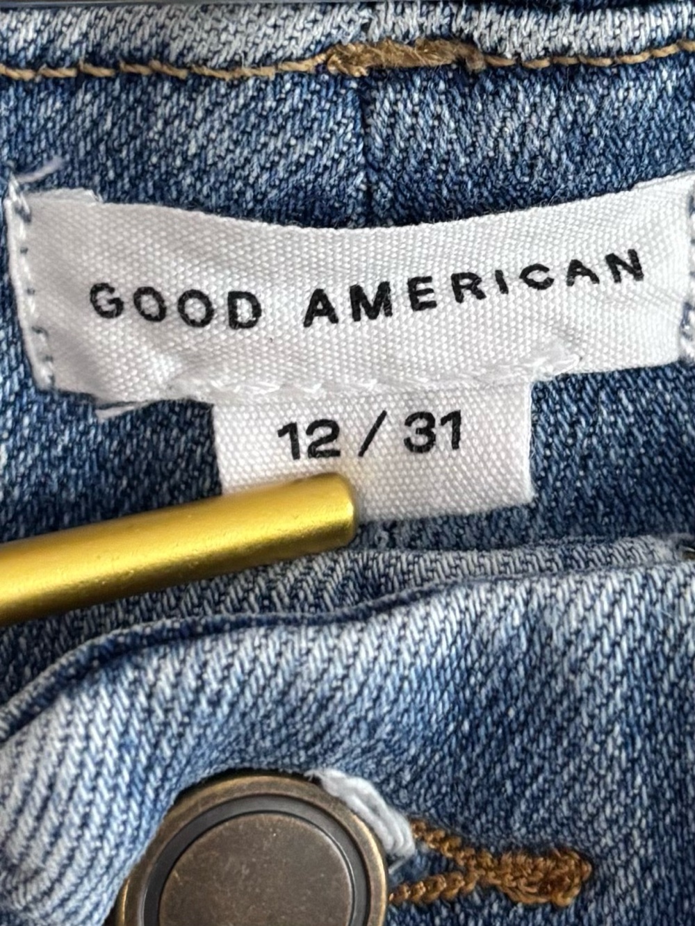 Good American Good Legs Flare Mid Rise Jeans Size 12/31 - Picture 6 of 11